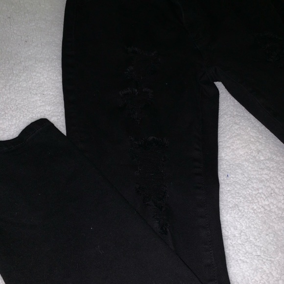 Distressed jeans - Picture 6 of 7